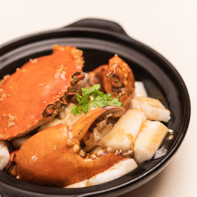 Wok Fried Live Crab with Chef Special Sauce and Cheung Fan