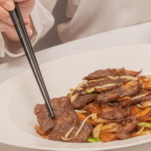 Load image into Gallery viewer, Fried Flat Rice Noodles with Sliced Beef 干炒牛肉河粉
