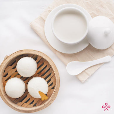 Salted Egg Yolk Custard Buns 奶黄流沙包 (4pcs)